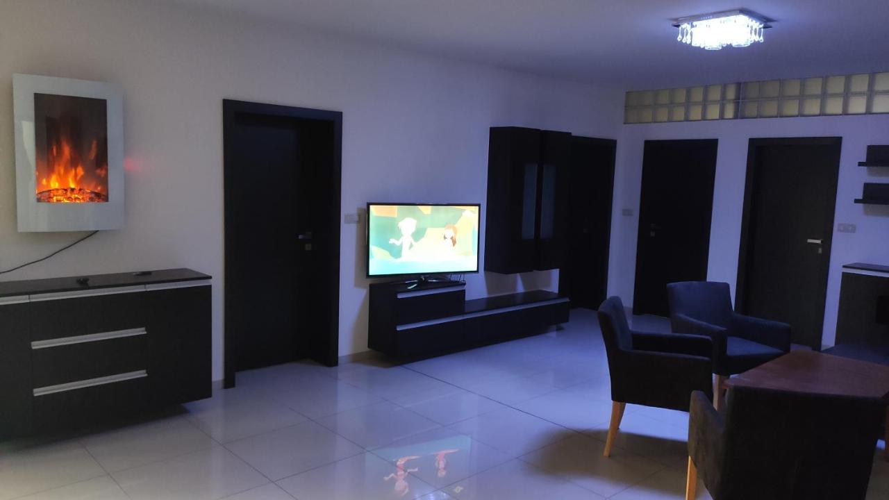 Vila Lexus Veľký Meder Exterior foto