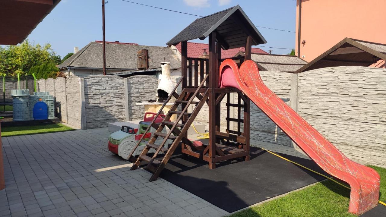 Vila Lexus Veľký Meder Exterior foto